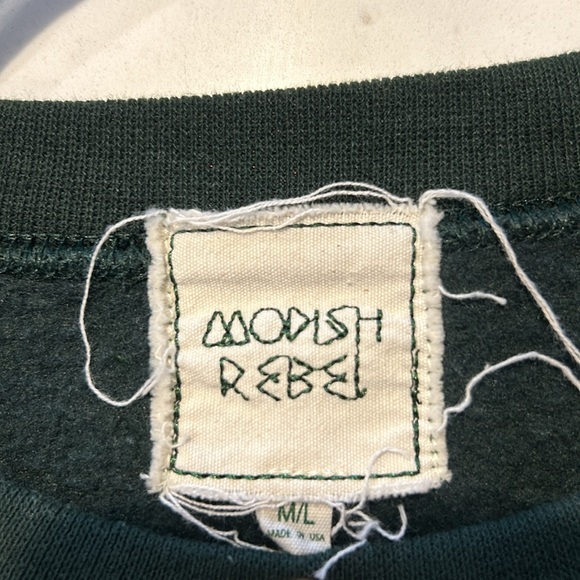 Cropped Modish Rebel Sweatshirt - Picture 4 of 4